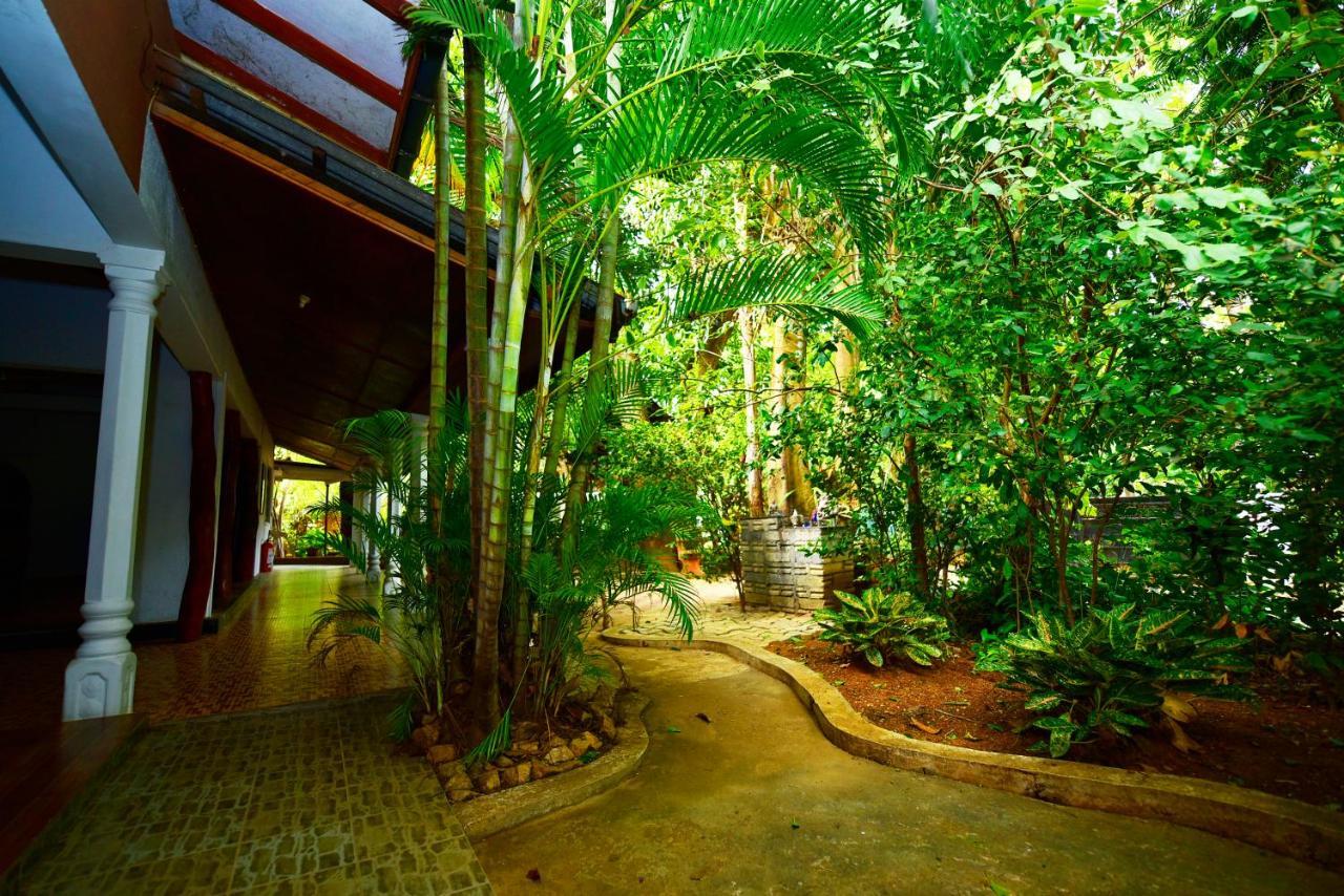 Ariya Rest & Ayurveda Spa Polonnaruwa Exteriér fotografie